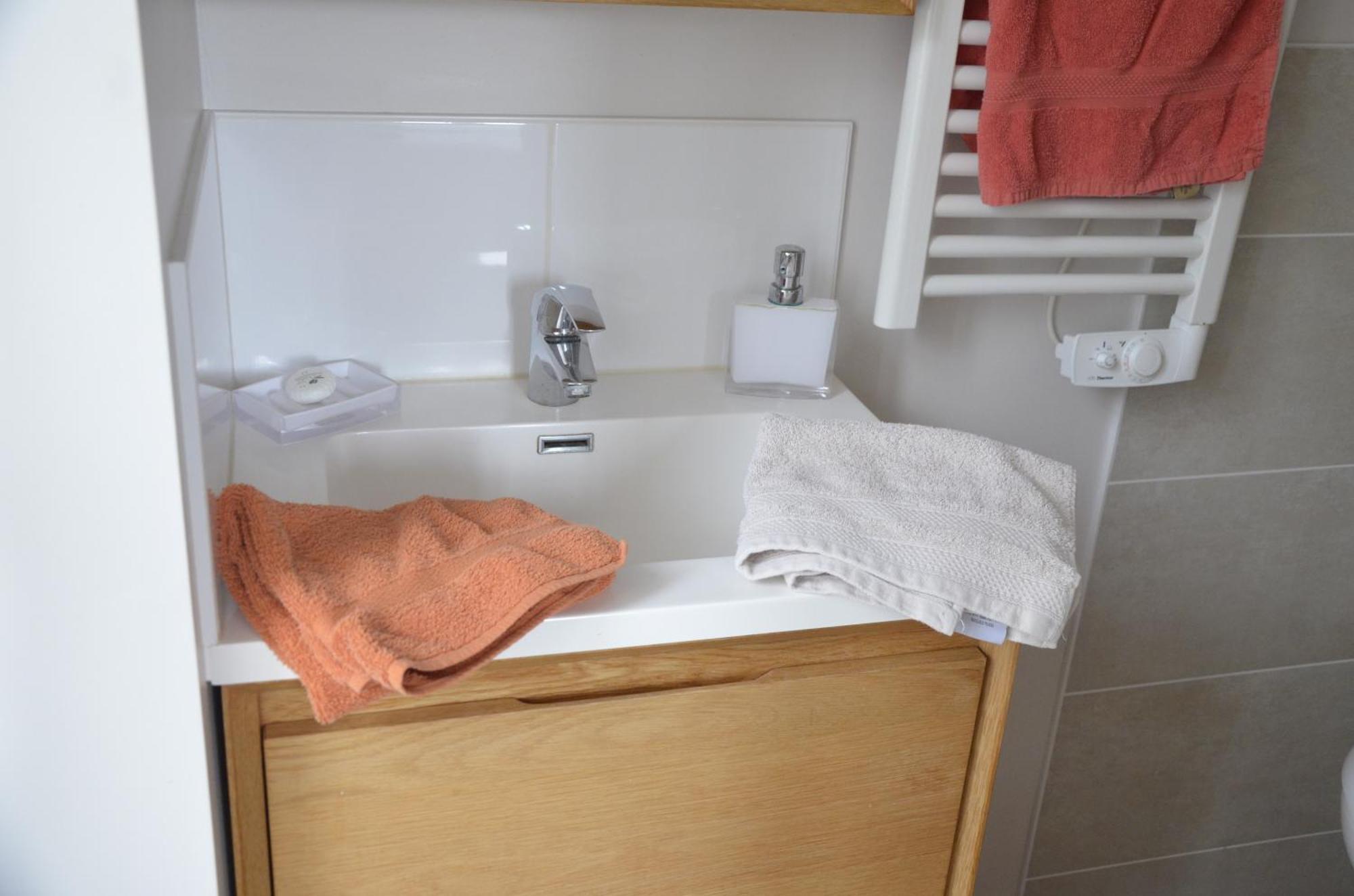 Chambres D'Hotes Du Bas Manoir Bretteville-sur-Odon Pokój zdjęcie